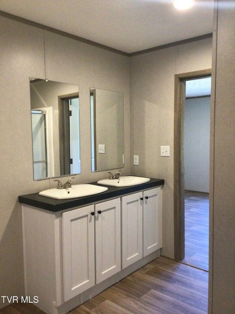 Photo #27: 3115 Babbs Mill Road