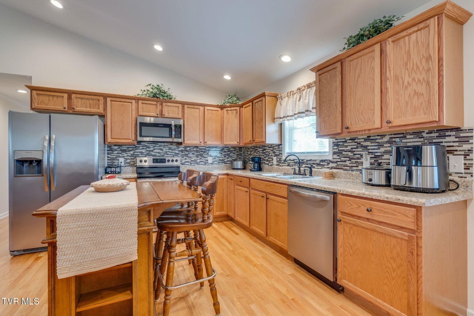 Photo #9: 171 Echo Drive