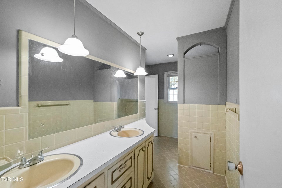 Photo #25: 113 Wayfair Drive