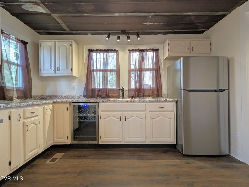 Photo #19: 1749 Us Highway 23 