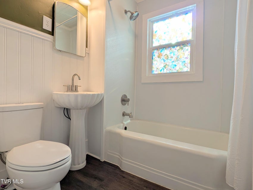 Photo #27: 1749 Us Highway 23 