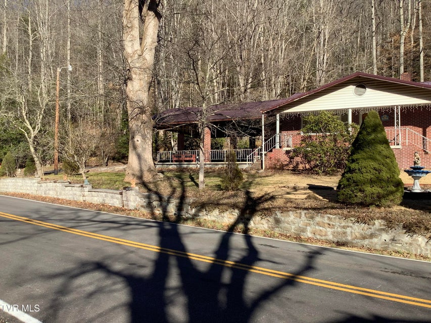 Photo #25: 5610 Powell River Road