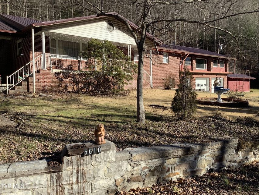 Photo #26: 5610 Powell River Road