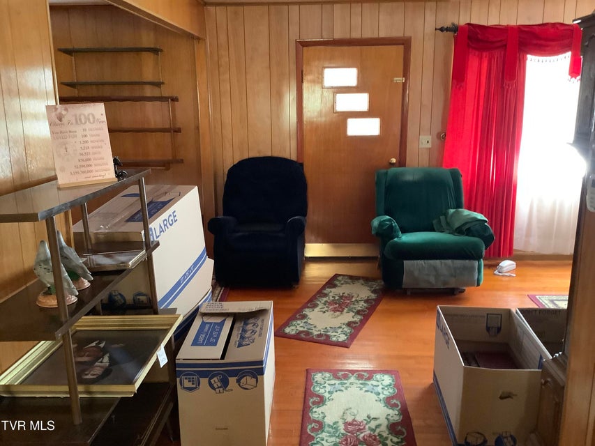 Photo #48: 5610 Powell River Road