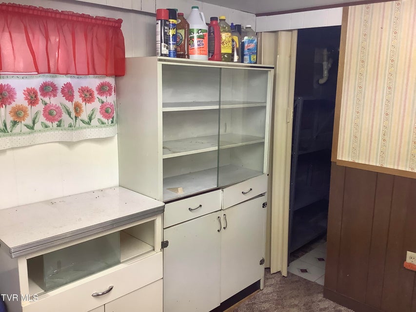 Photo #64: 5610 Powell River Road