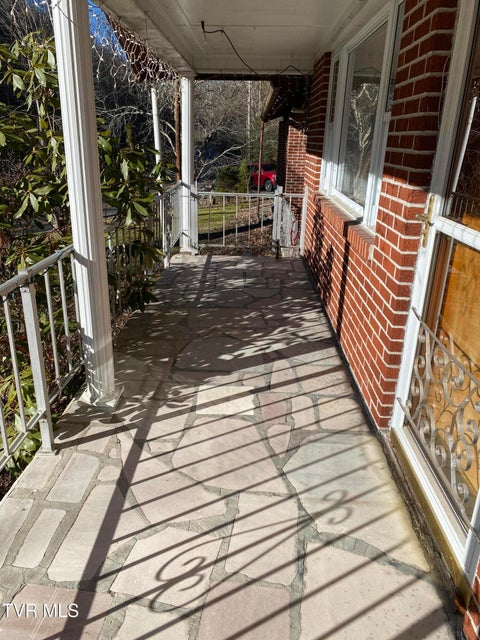 Photo #29: 5610 Powell River Road