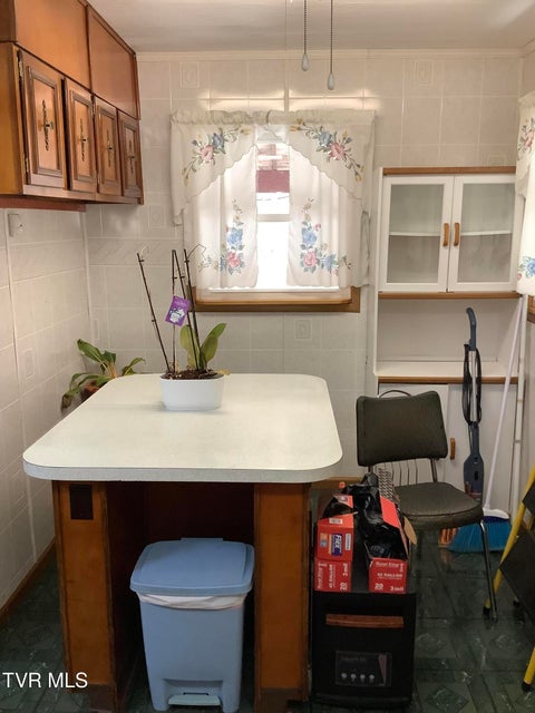 Photo #46: 5610 Powell River Road