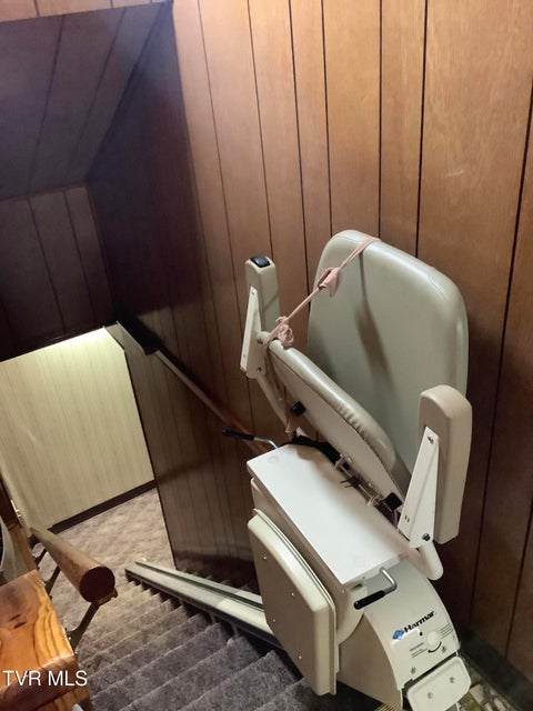 Photo #58: 5610 Powell River Road