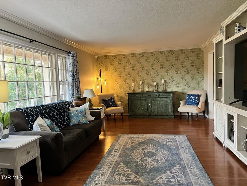 Photo #10: 1700 Brentwood Drive