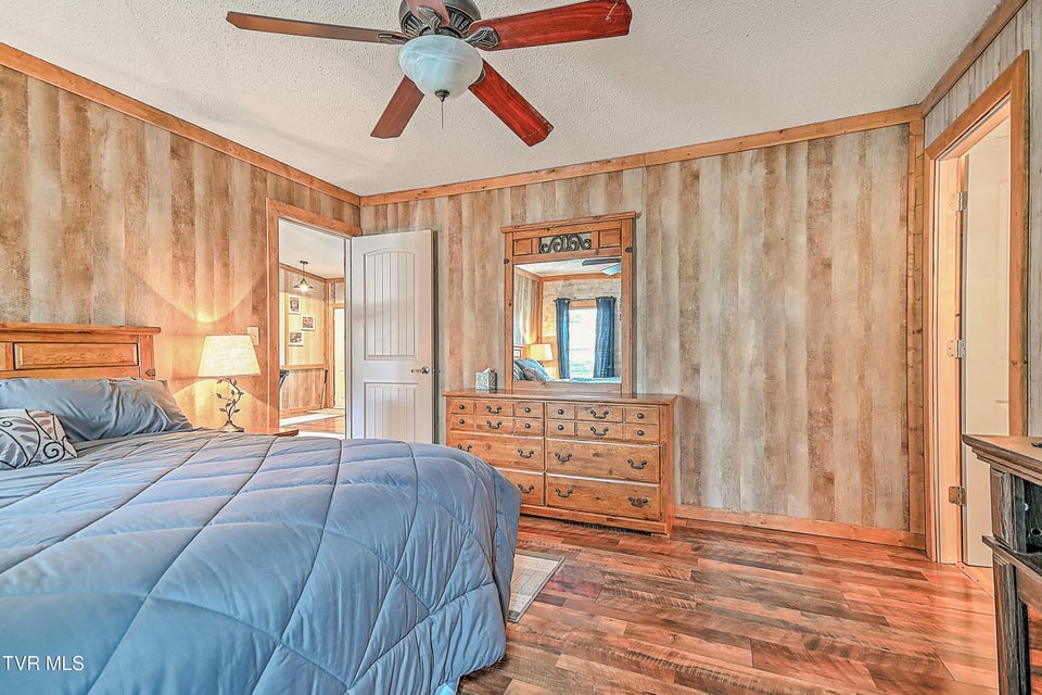 Photo #21: 1096 Old Elizabethton Highway