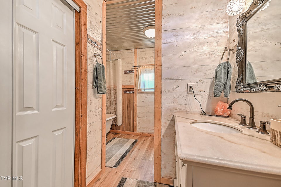 Photo #23: 1096 Old Elizabethton Highway