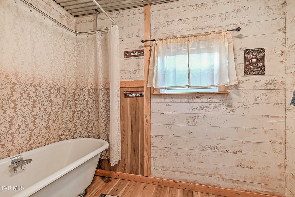 Photo #25: 1096 Old Elizabethton Highway