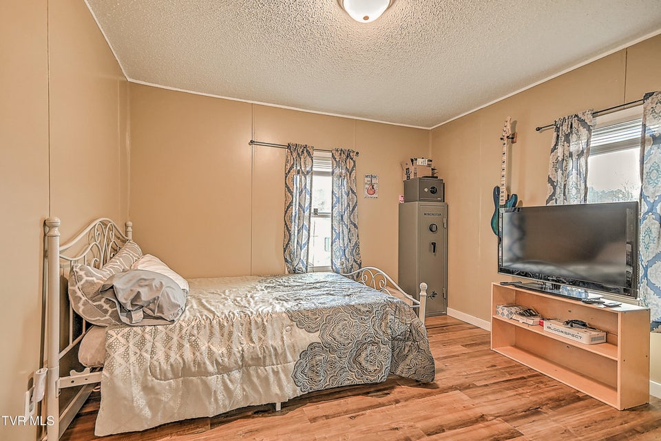 Photo #30: 1096 Old Elizabethton Highway