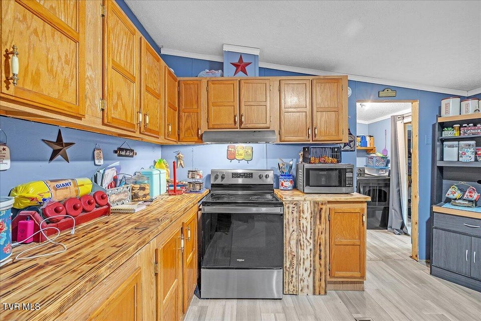 Photo #4: 250 Horseshoe Bend Road