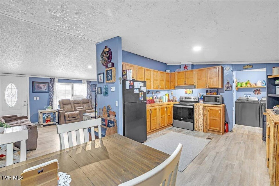 Photo #7: 250 Horseshoe Bend Road