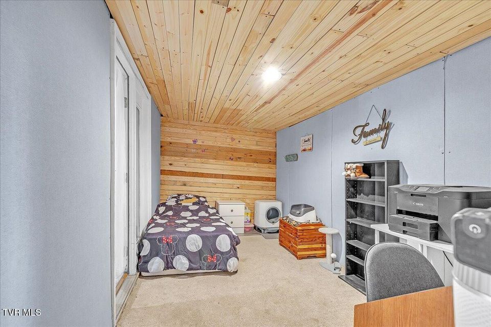 Photo #15: 250 Horseshoe Bend Road