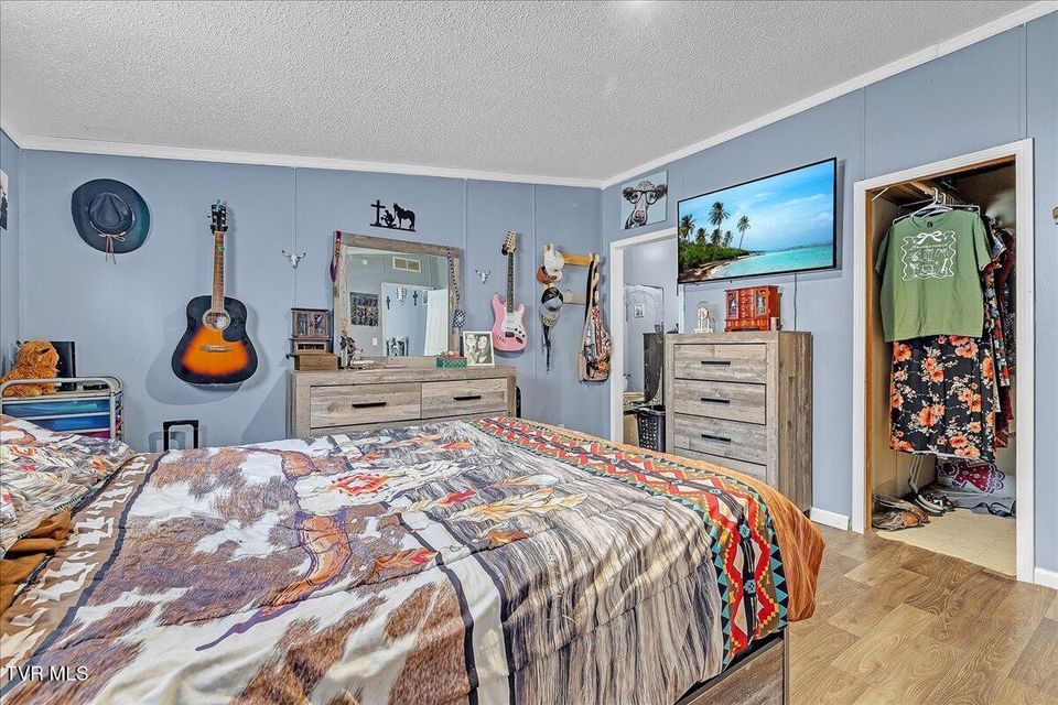 Photo #22: 250 Horseshoe Bend Road