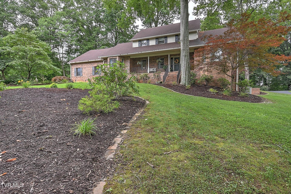 Photo #4: 1239 Olde Oaks Drive