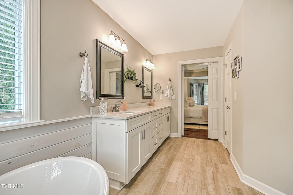 Photo #57: 1239 Olde Oaks Drive