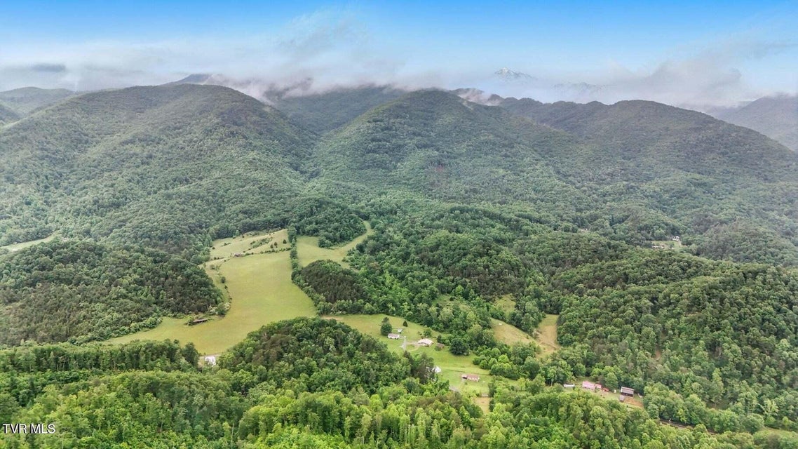 Photo #8: 5065 Tahoe Trail