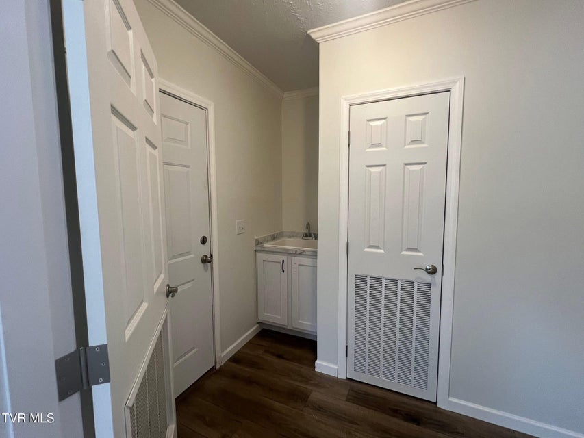 Photo #11: 290 Race Track Road