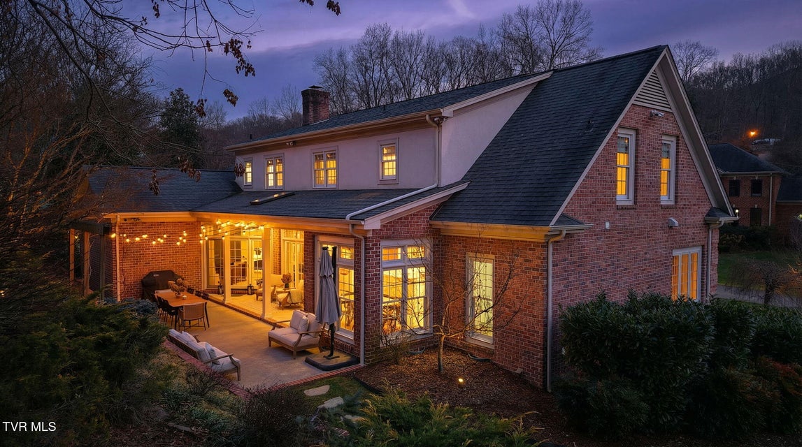 Photo #64: 1000 Huntington Court