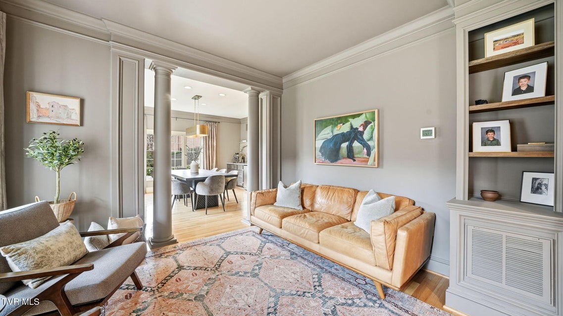 Photo #10: 1000 Huntington Court