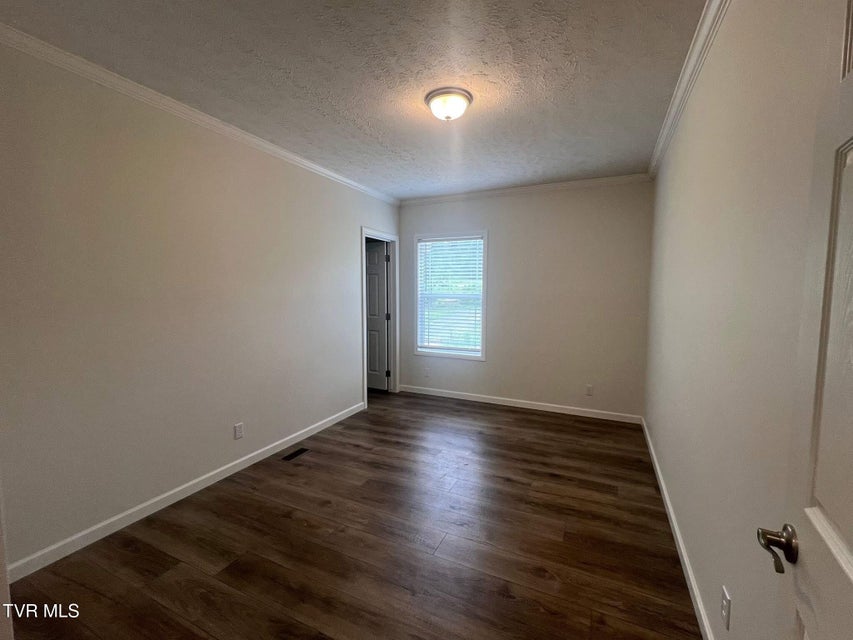 Photo #17: 290 Race Track Road