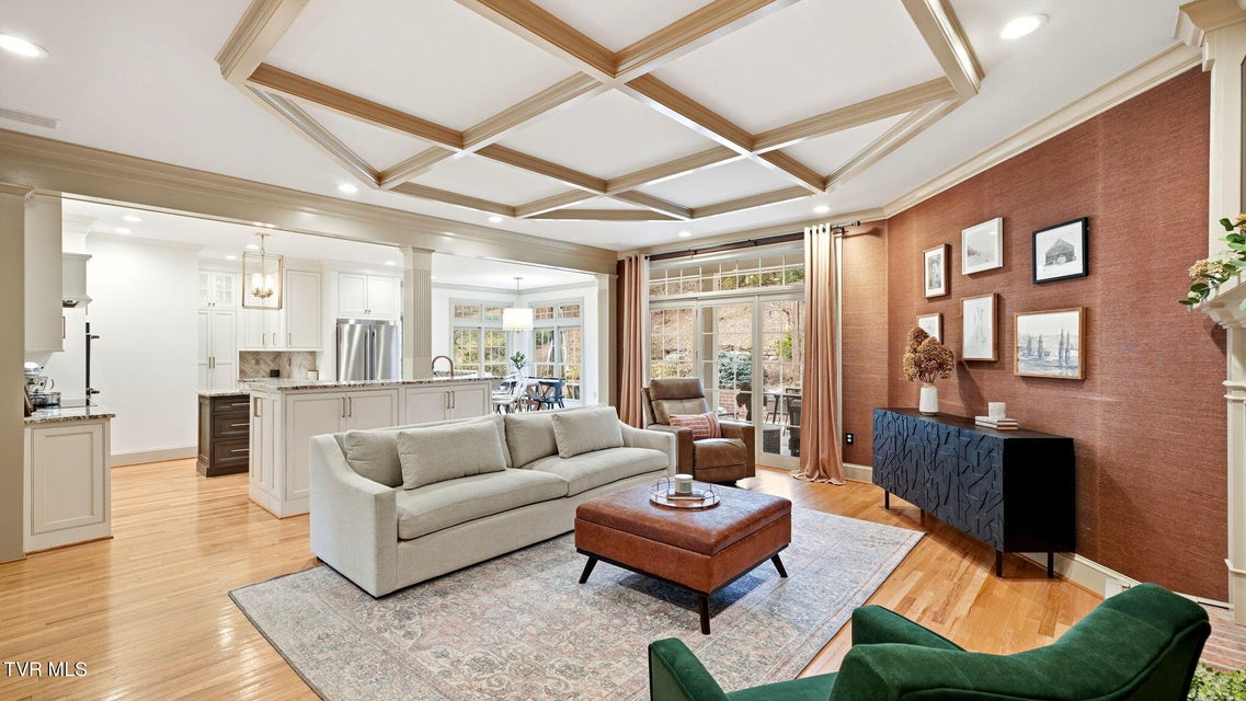 Photo #15: 1000 Huntington Court