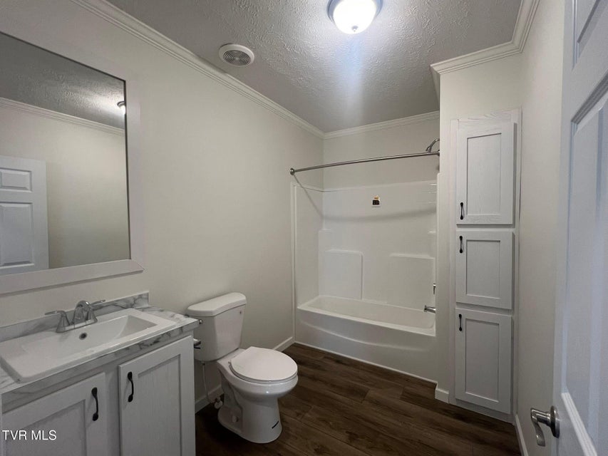 Photo #19: 290 Race Track Road