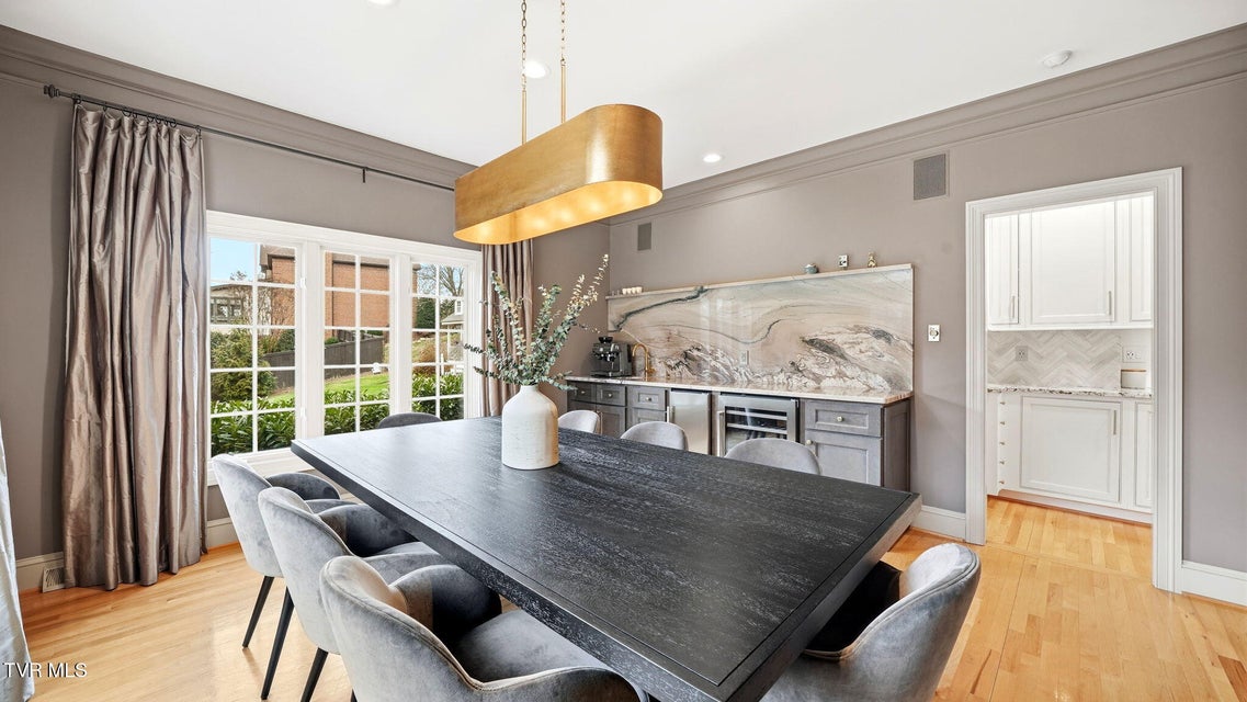 Photo #23: 1000 Huntington Court