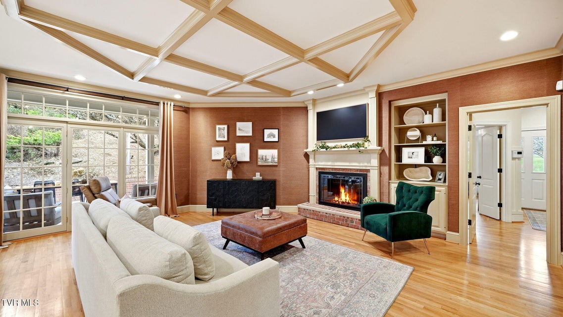 Photo #11: 1000 Huntington Court