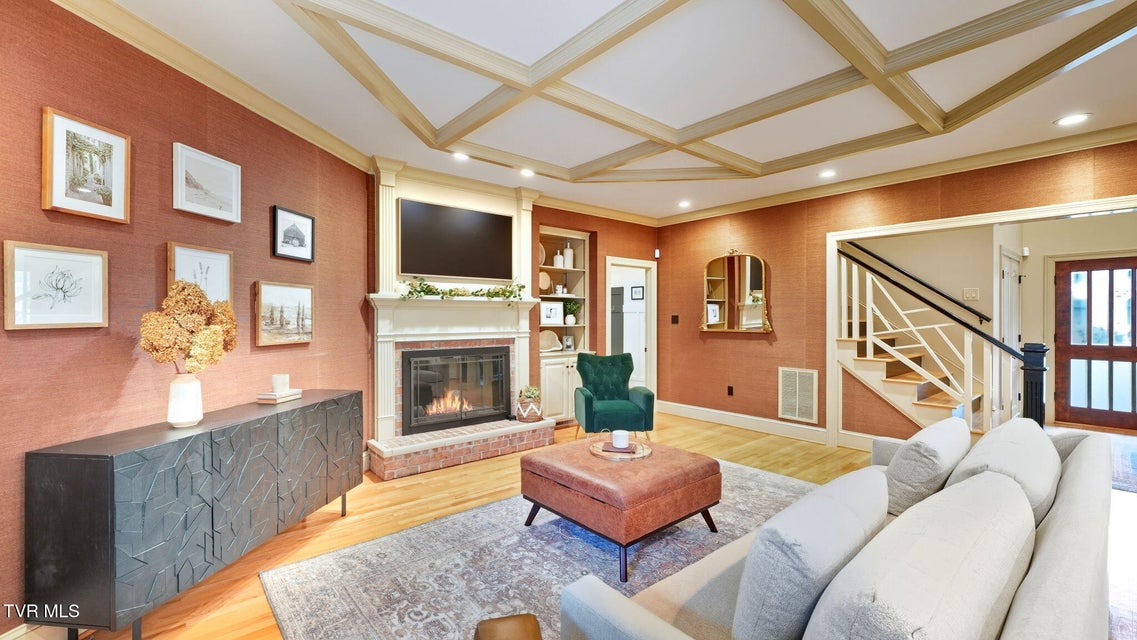 Photo #12: 1000 Huntington Court