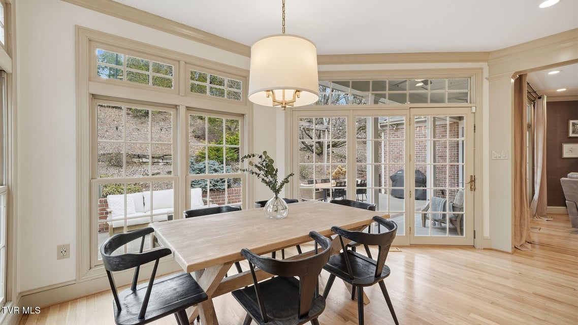 Photo #21: 1000 Huntington Court