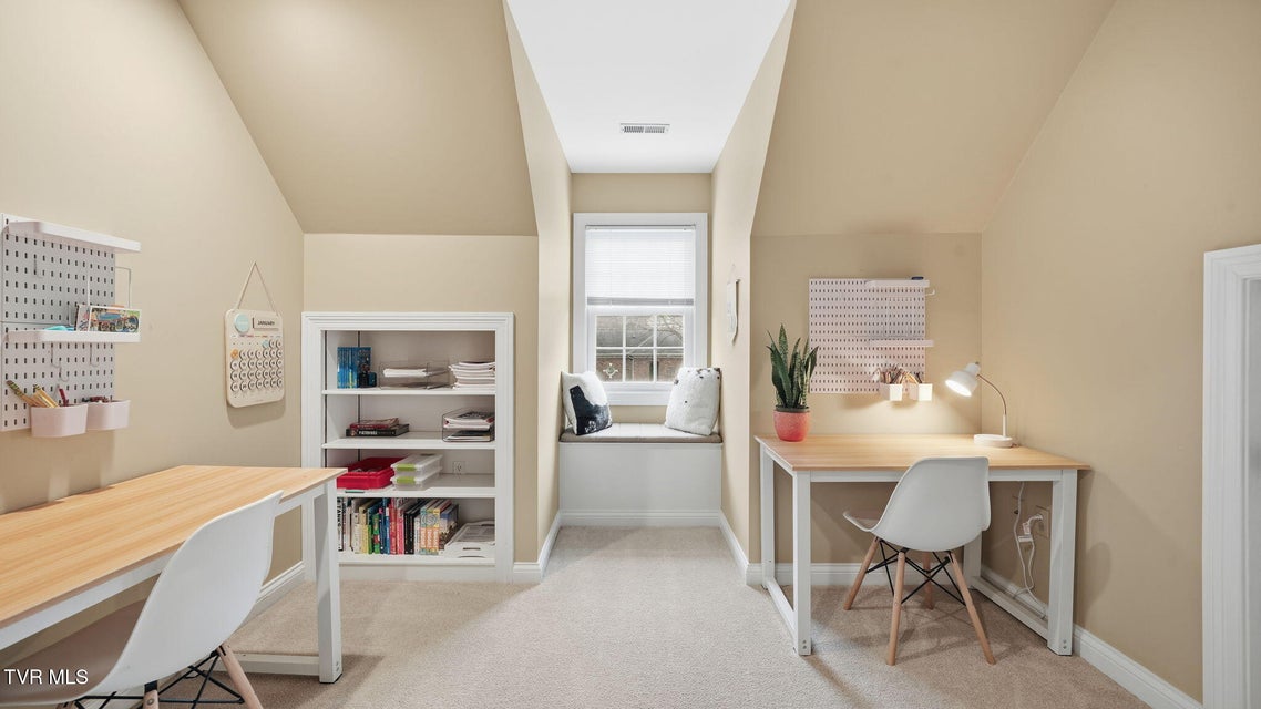 Photo #53: 1000 Huntington Court