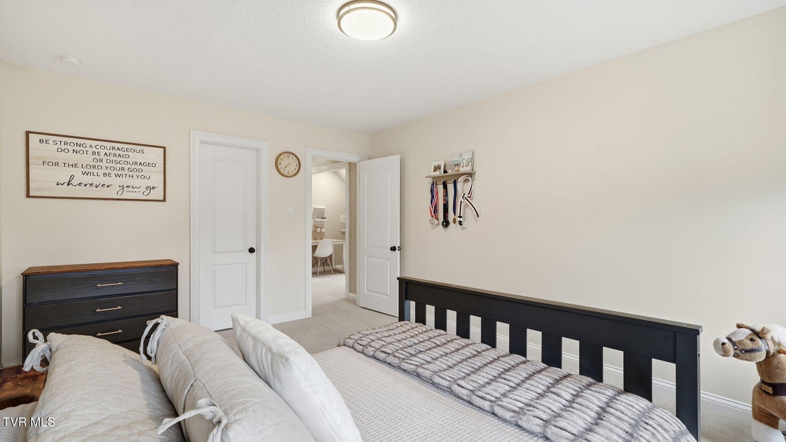 Photo #48: 1000 Huntington Court