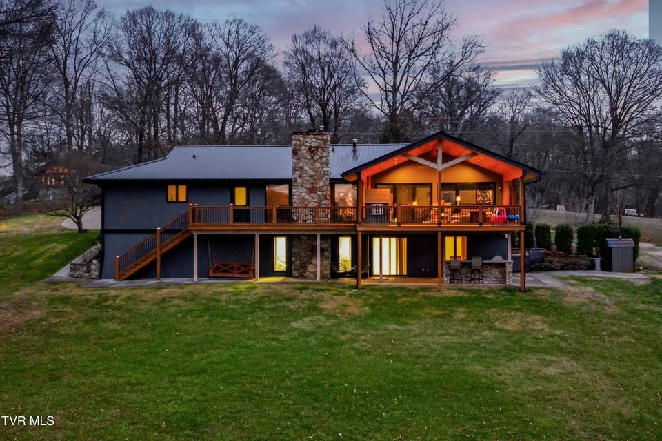 Photo #4: 176 Timber Lake Drive