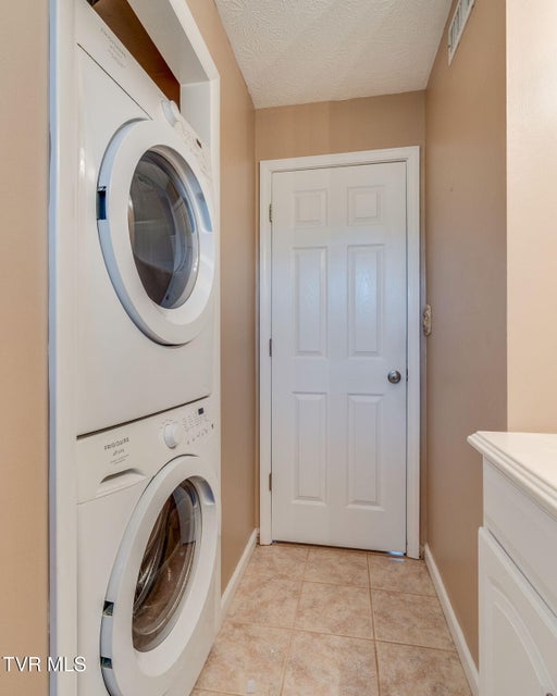 Photo #26: 4120 Lindenwood Drive