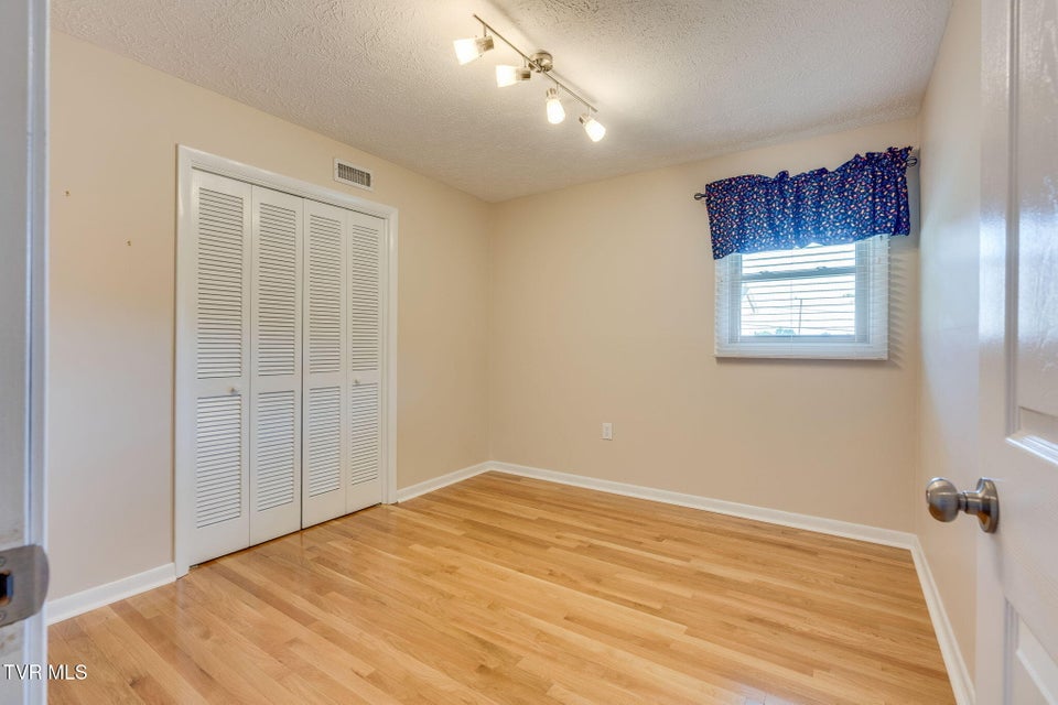 Photo #27: 4120 Lindenwood Drive