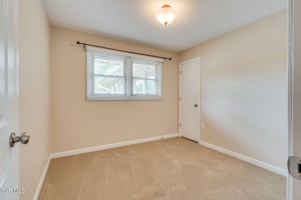 Photo #29: 4120 Lindenwood Drive