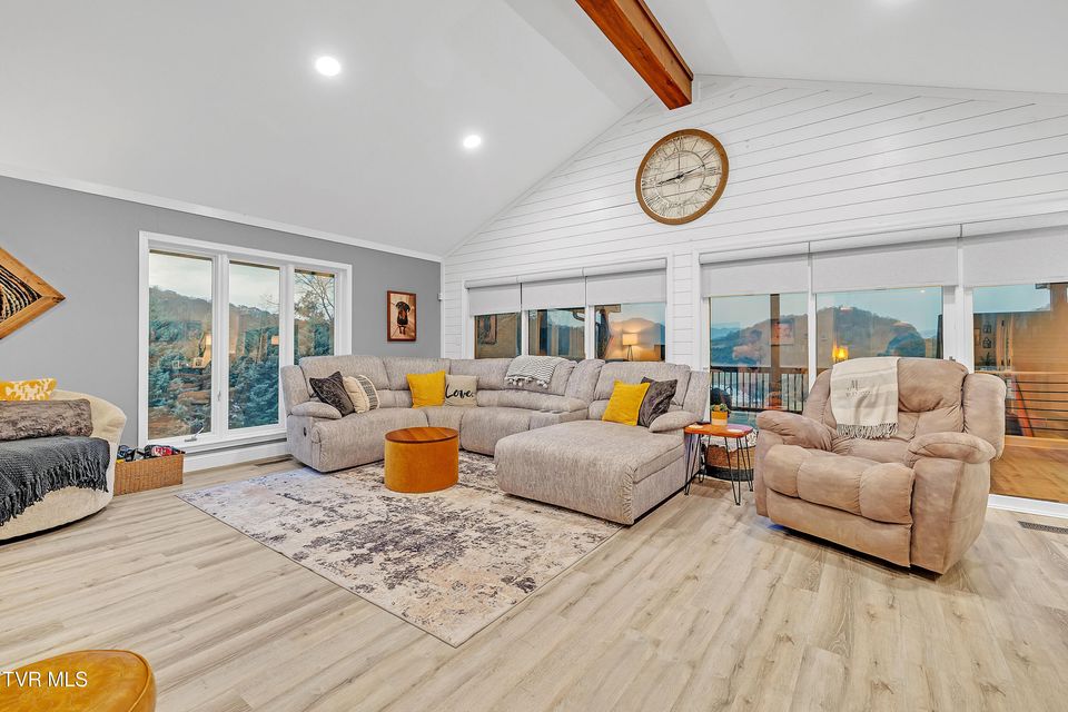 Photo #16: 176 Timber Lake Drive