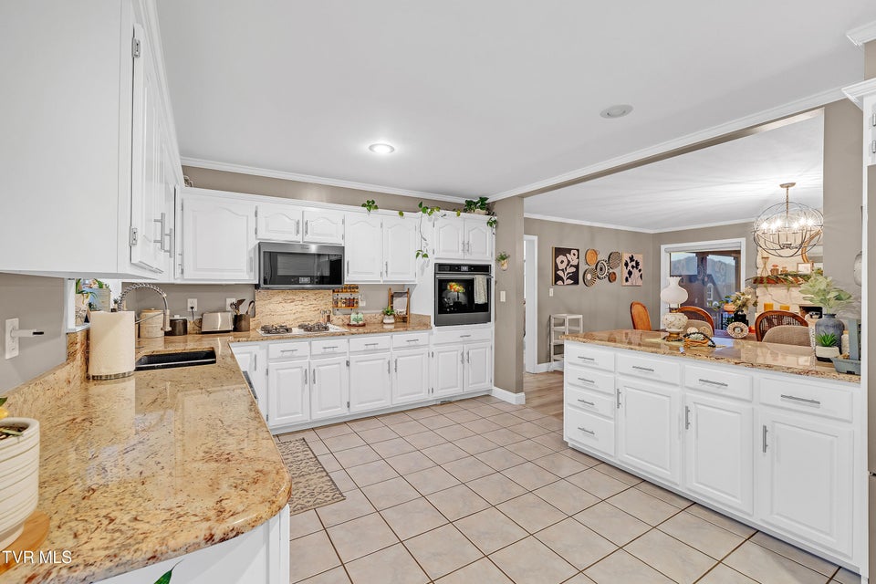 Photo #6: 176 Timber Lake Drive