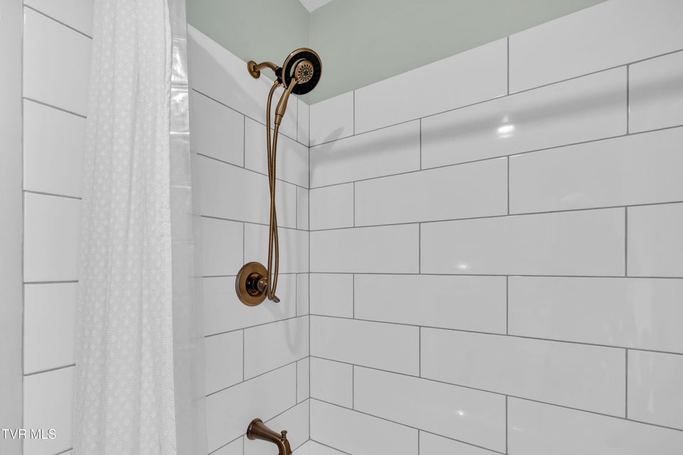 Photo #20: 176 Timber Lake Drive