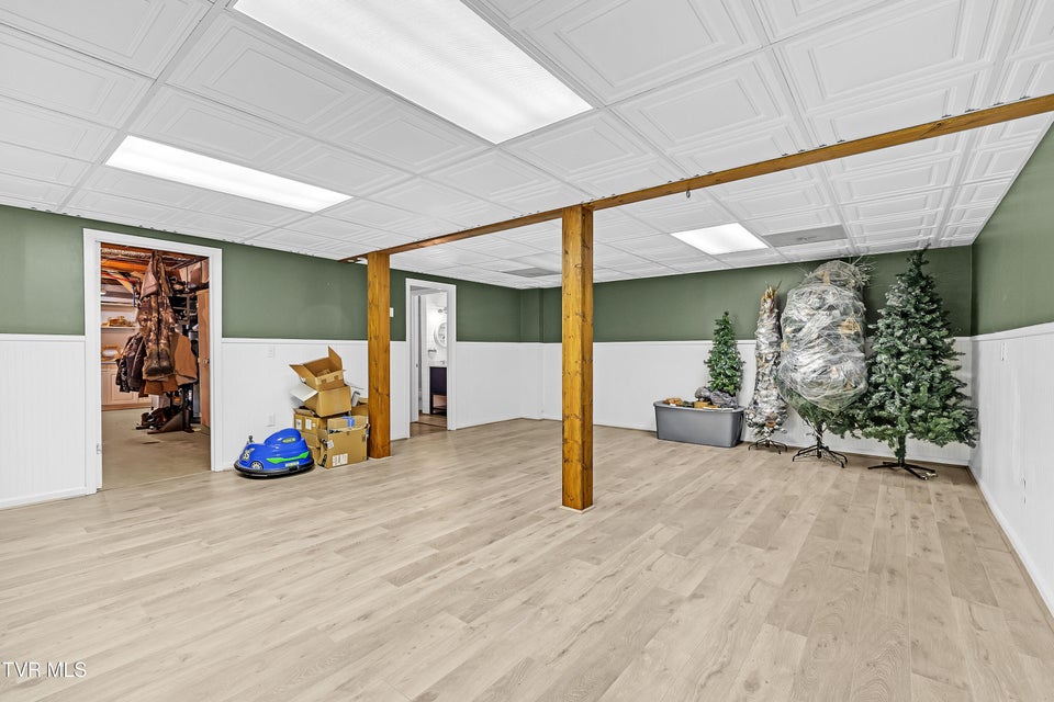 Photo #37: 176 Timber Lake Drive