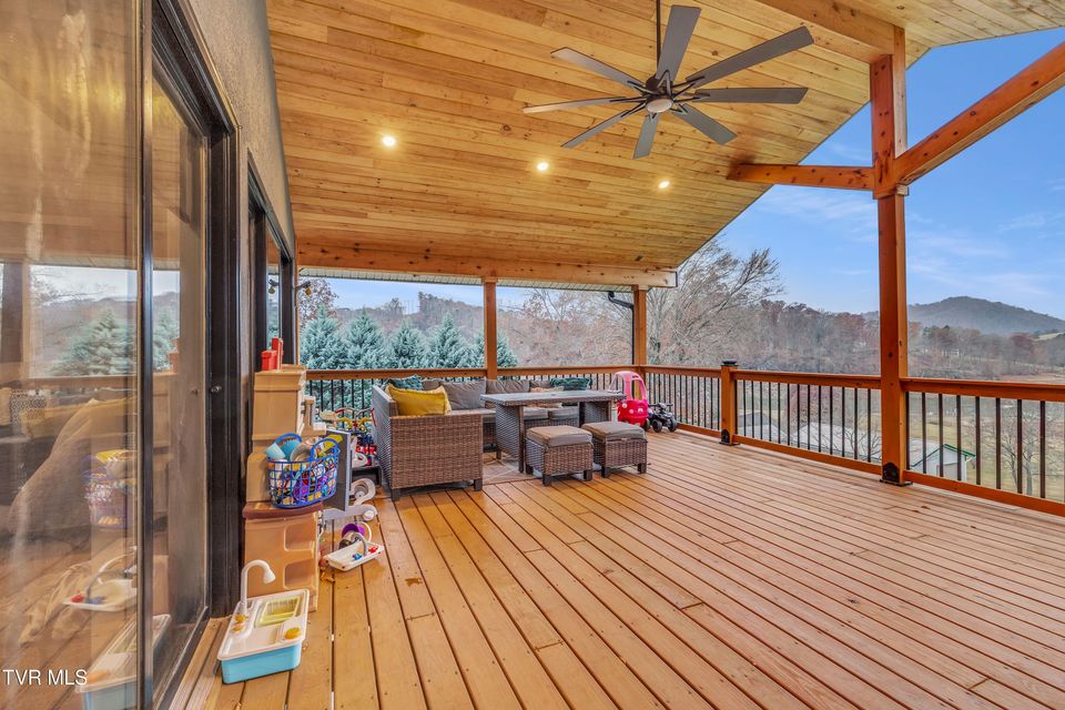 Photo #44: 176 Timber Lake Drive