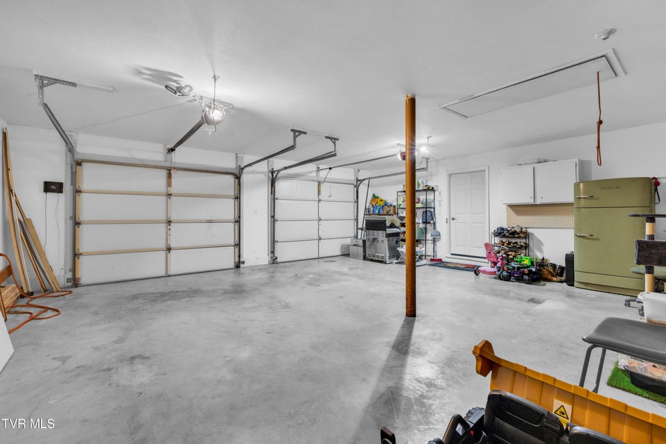 Photo #48: 176 Timber Lake Drive