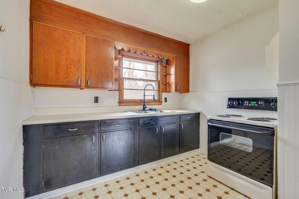 Photo #6: 2009 Indian Ridge Road