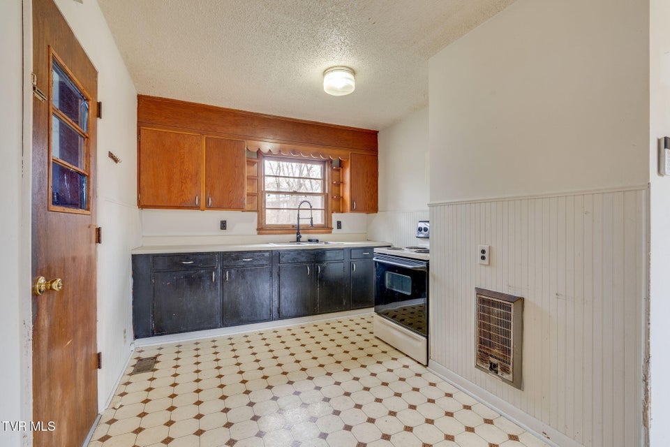 Photo #7: 2009 Indian Ridge Road