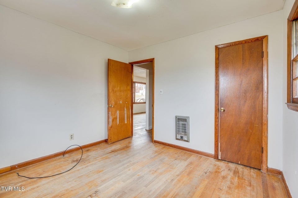 Photo #11: 2009 Indian Ridge Road