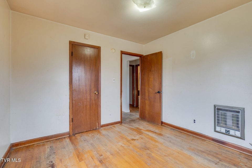 Photo #9: 2009 Indian Ridge Road